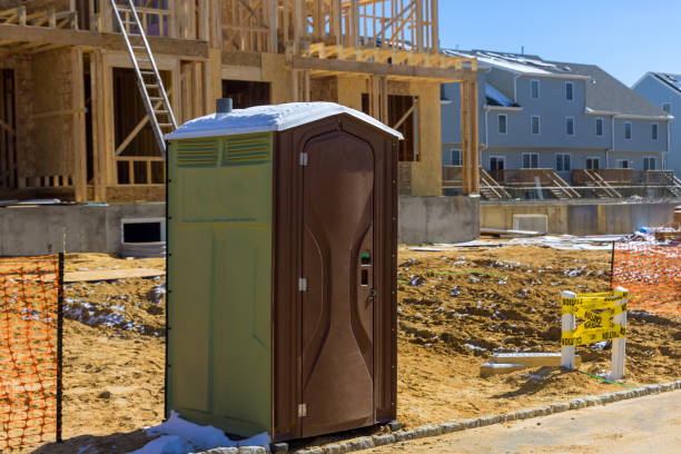 Portable Toilet Options We Offer in Lafayette, TN